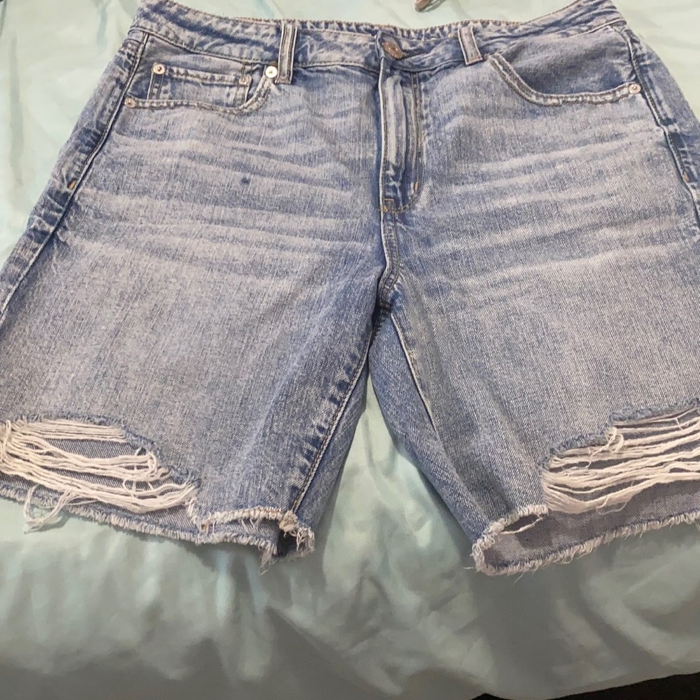 American eagle distressed shorts light blue